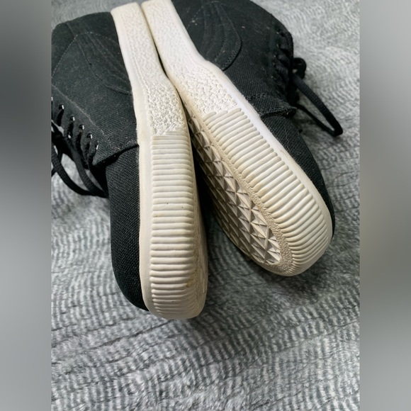 Men Puma CLYDE X UNDFTD CANVAS
"Undefeated" Black & Yellow Low Top Shoe SZ 12 - Picture 12 of 14